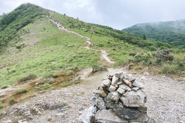 【入道ヶ岳】二本松コースで天空の鳥居へ♪下山は北尾根コースから