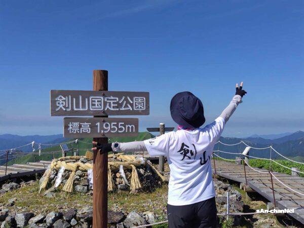 【剣山】スカイブルーの美しき稜線‼️見ノ越ピストンで復路はリフトワープ♪